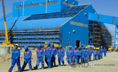  "Оюутолгой"-н халагдсан ажилтнуудын асуудлаар зөвшилцөнө